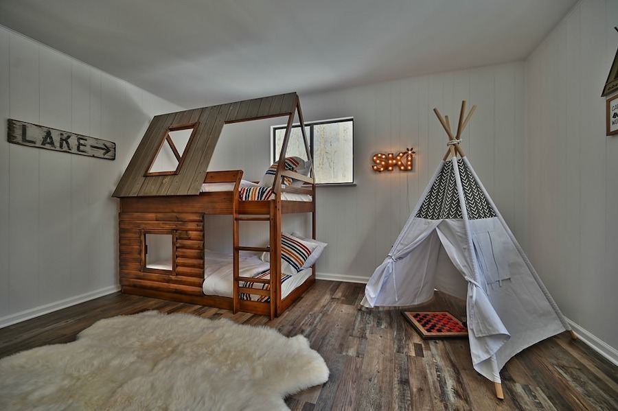 children's bedroom