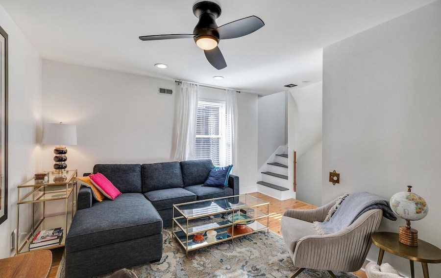Living room (bedroom)