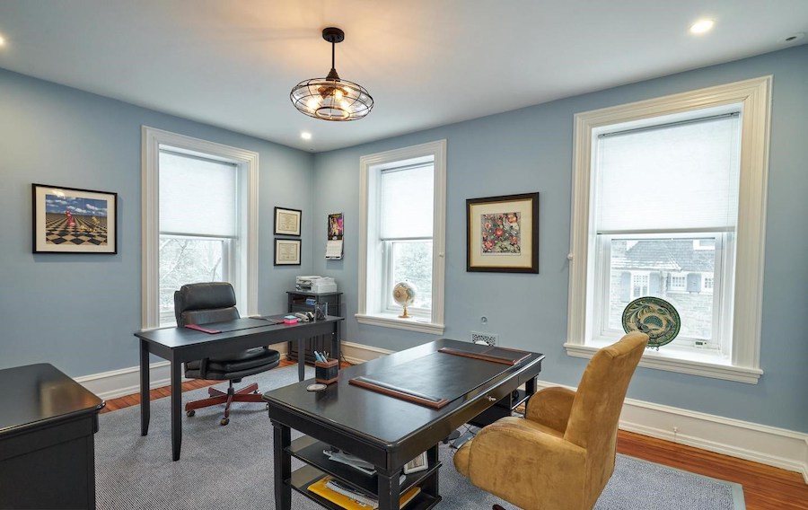 bedroom / home office