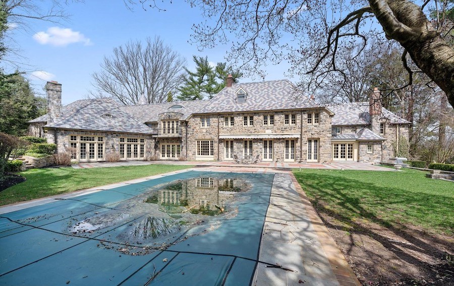 pool and rear terrace