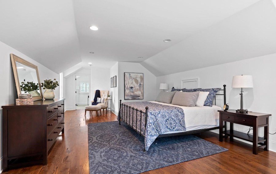third-floor bedroom