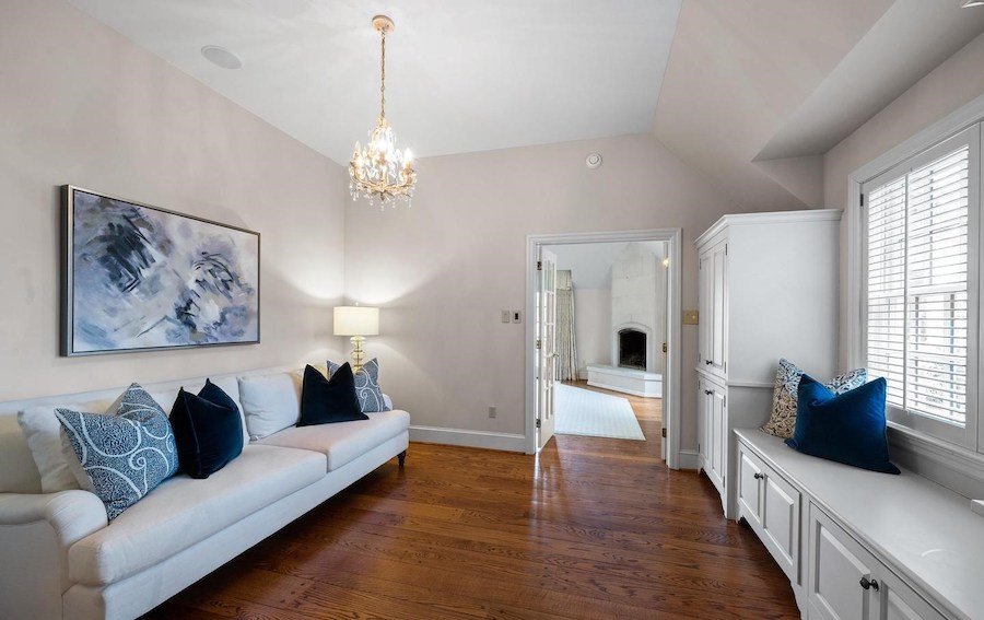 primary suite anteroom