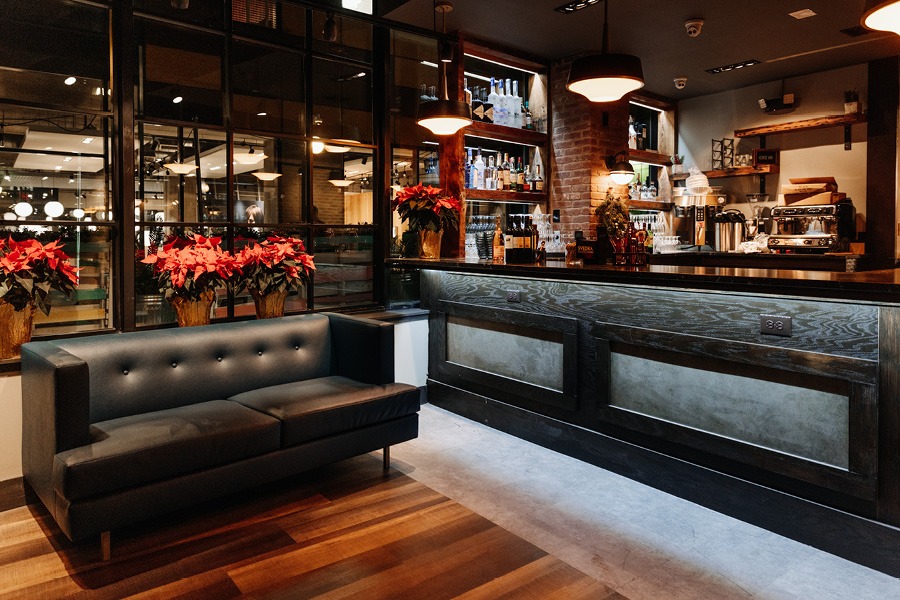 bar
