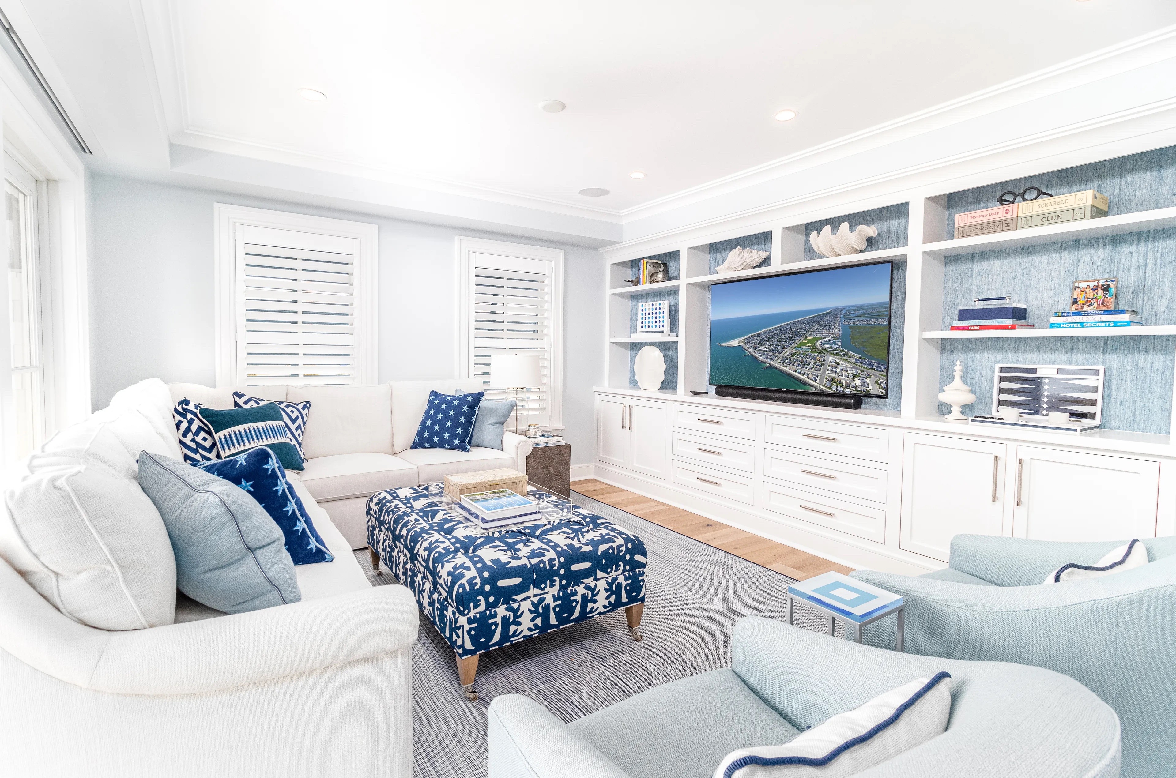 avalon neotraditional house for sale first floor family room