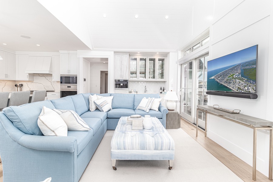 pacaso fractional homeownership great room lounge area