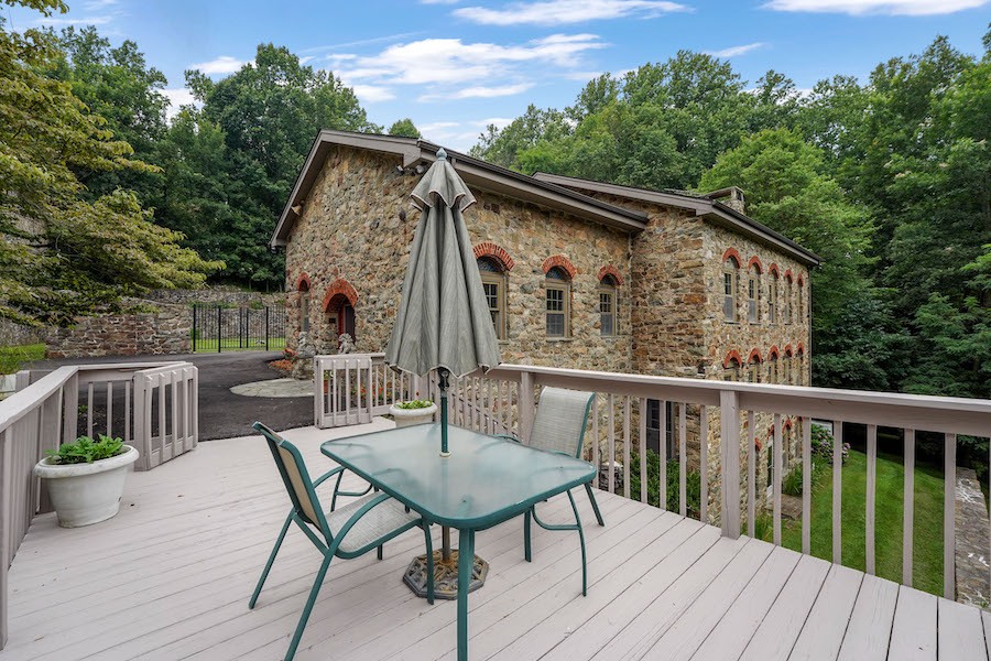 house for sale elverson converted furnace front deck