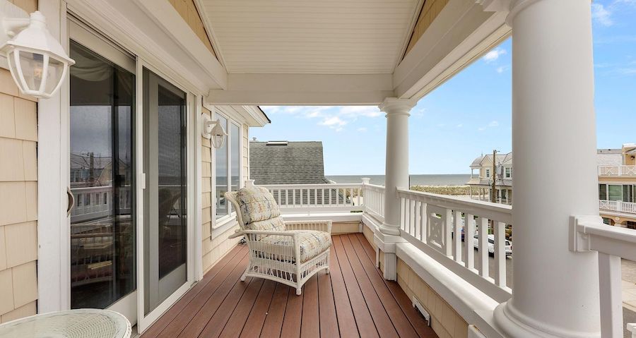 primary bedroom deck