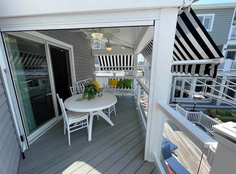 second-floor deck