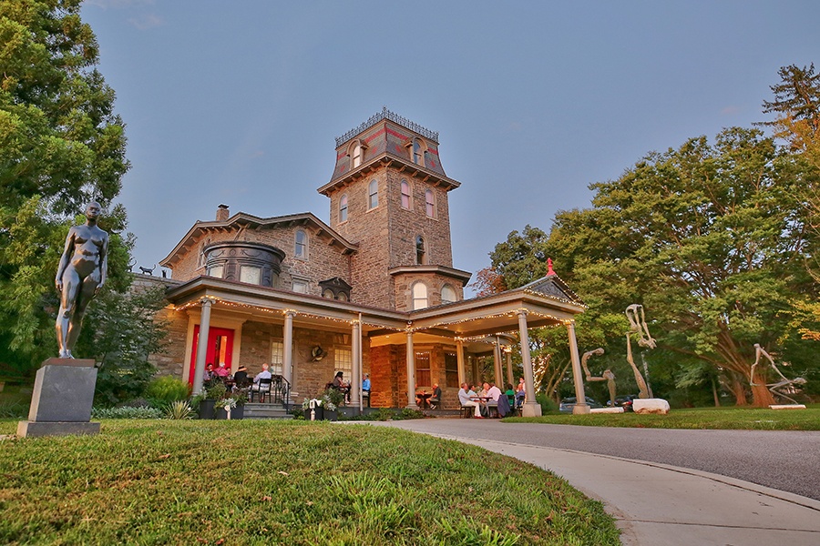 philadelphia art neighborhood woodmere museum chestnut hill