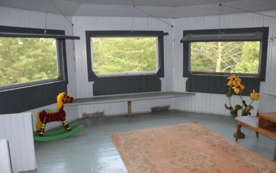 observation room