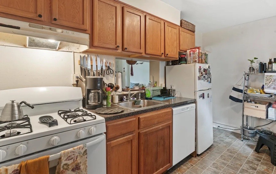 house for sale fairmount classic trinity kitchen