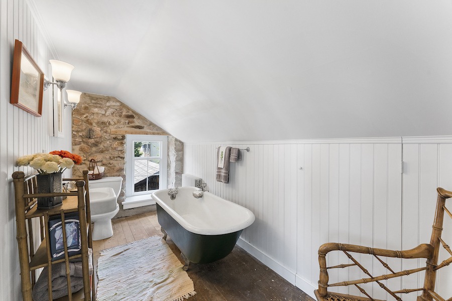 third-floor bathroom