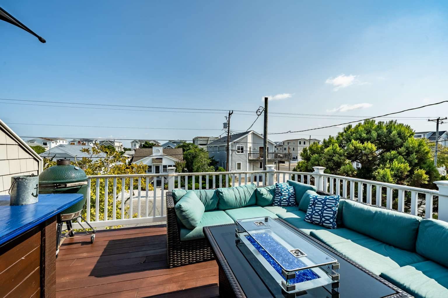 house for sale avalon bayside main-floor deck