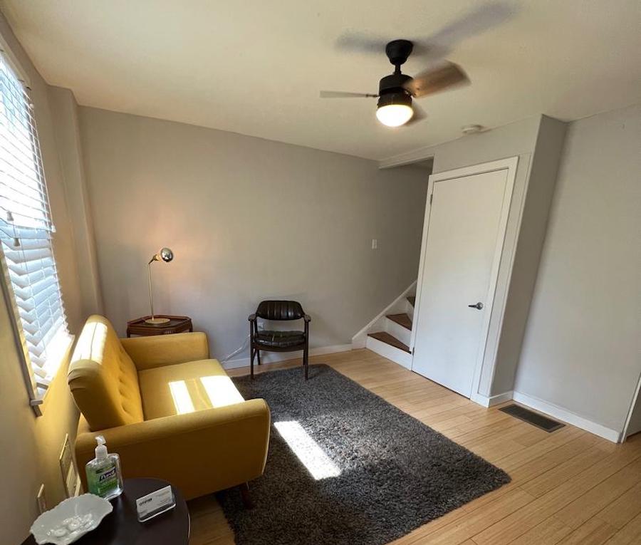 house for sale fishtown extended trinity living room