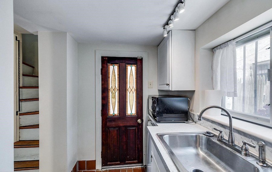 house for sale grad hospital double trinity kitchen