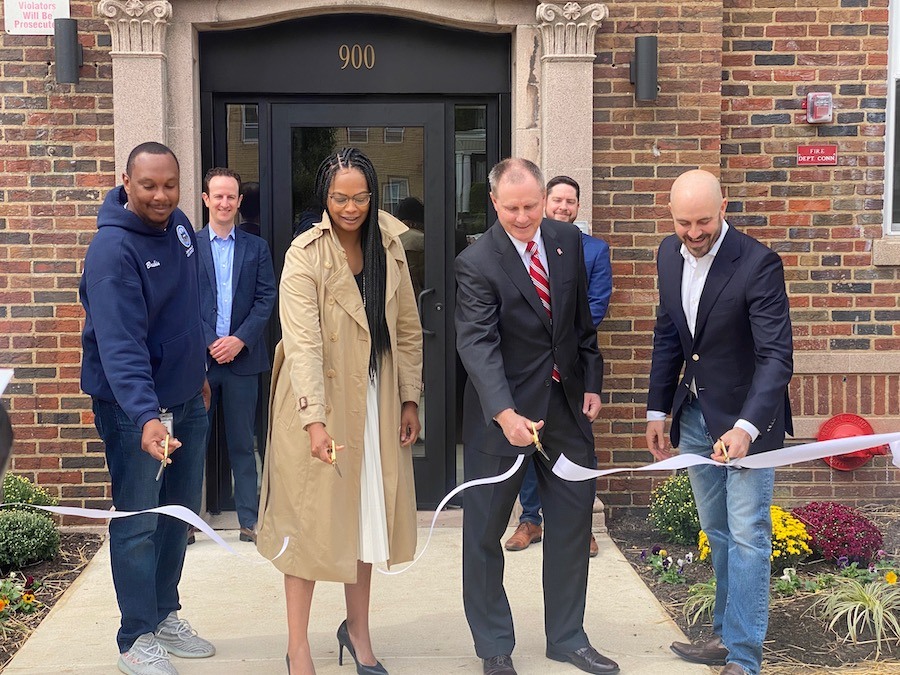 officials at ribbon cutting