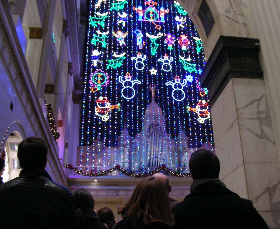 holidays macy's Christmas Light Show wanamaker's philadelphia
