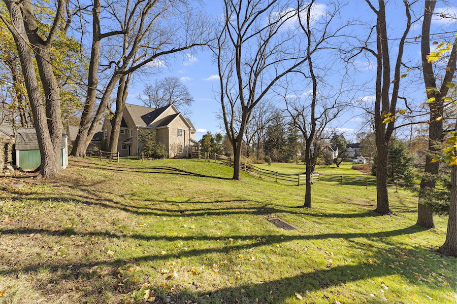 side yard