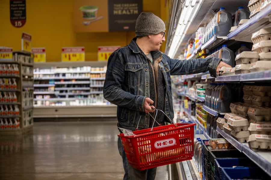 If backyard chickens were legal in Philadelphia, you wouldn't have to spend high prices on eggs at the supermarket like this guy is doing