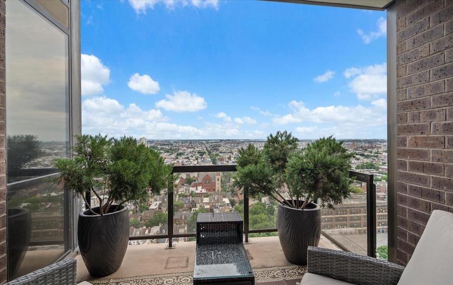 primary suite balcony