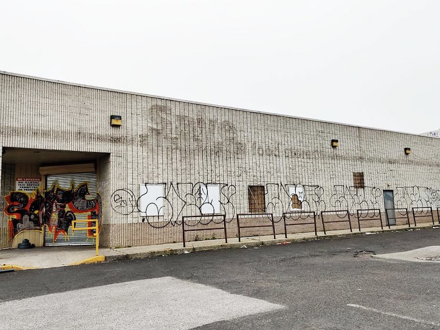 the building that now houses the Gopuff South Philadelphia location