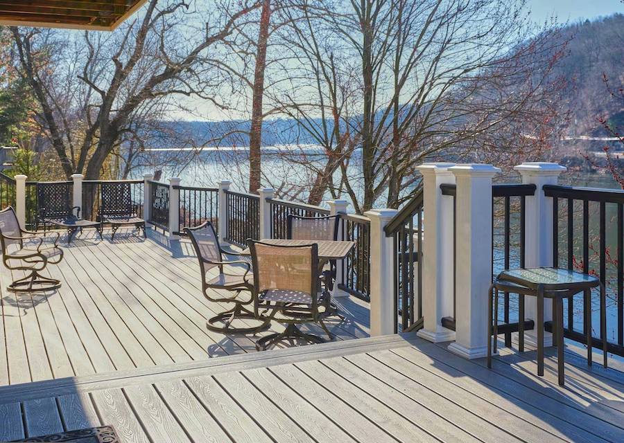 main floor deck, view downriver