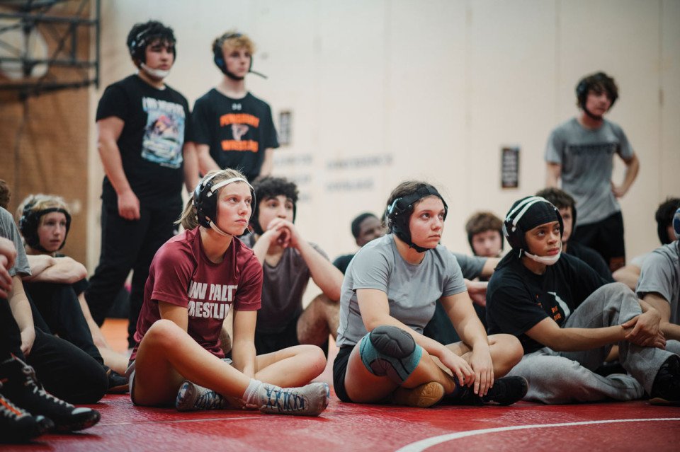 girls wrestling