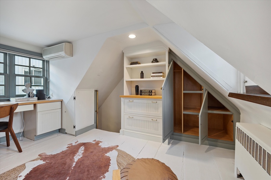 third-floor bedroom