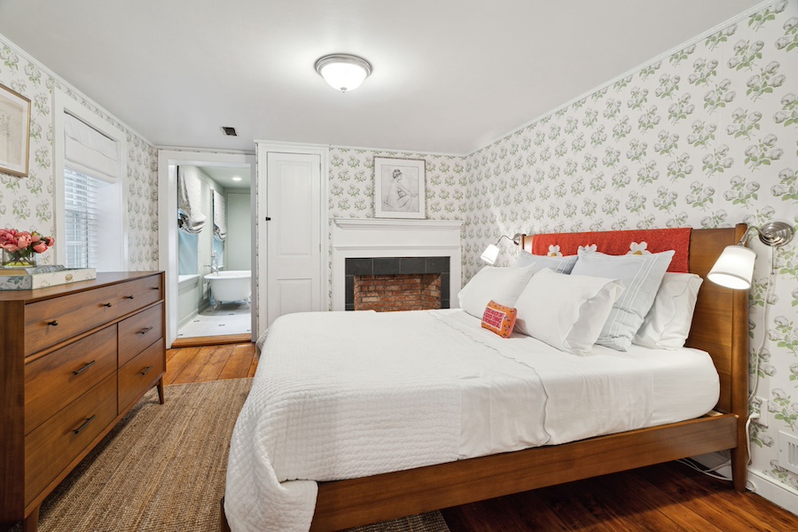 guest bedroom