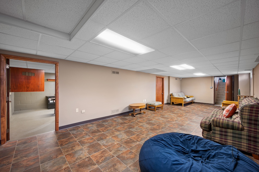 house for sale quinton creekside farmstead basement