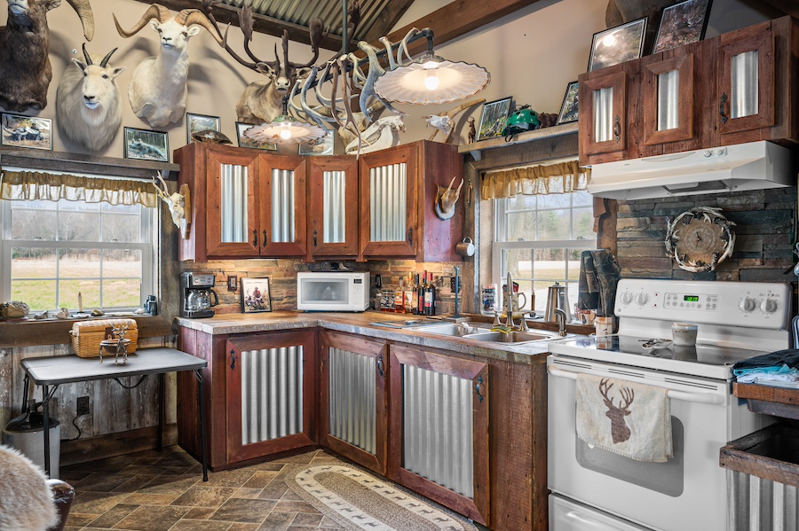 lodge kitchen