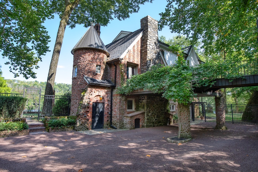 house for sale pipersville riverside exterior front