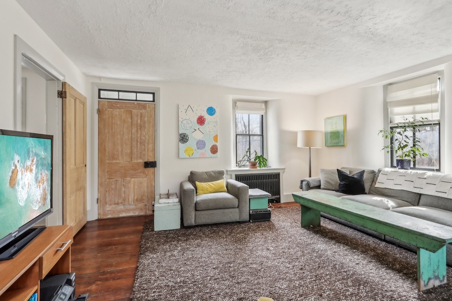 house for sale kimberton farmstead den