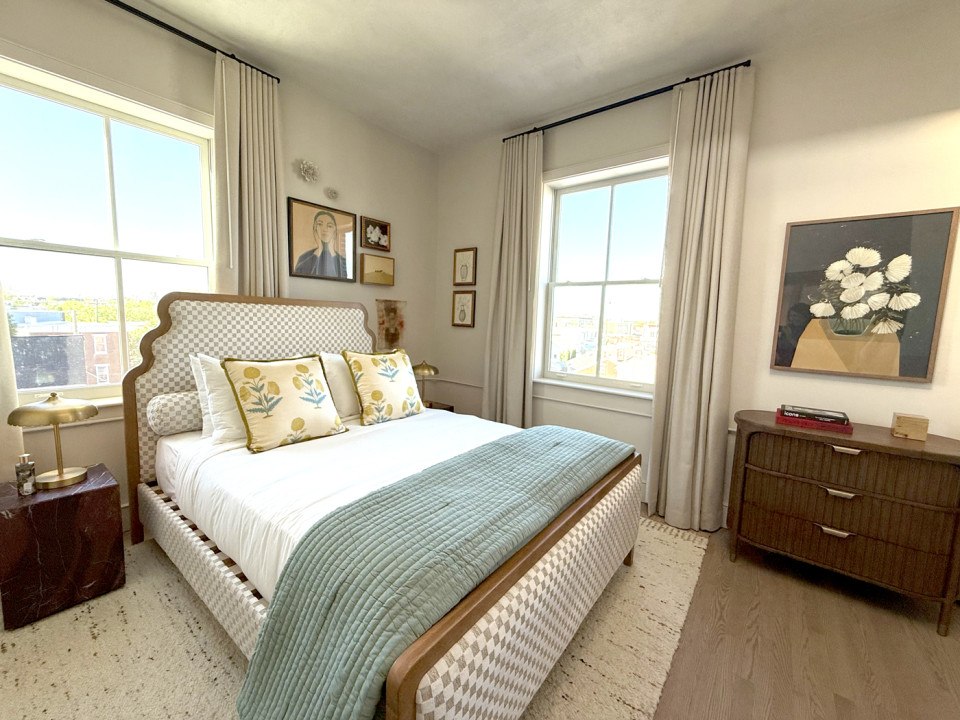 hotel anna and bel fishtown anthropologie suite