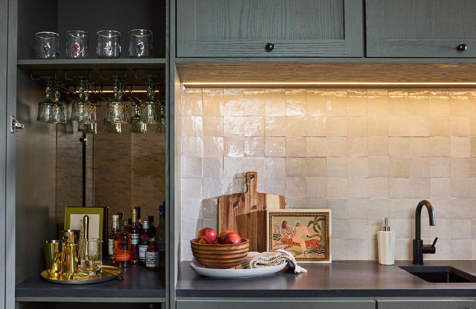 hotel anna and bel fishtown anthropologie suite