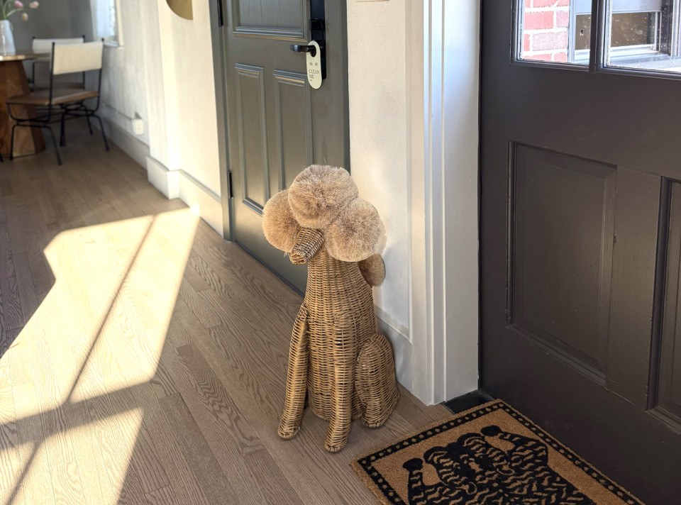 hotel anna and bel fishtown anthropologie suite