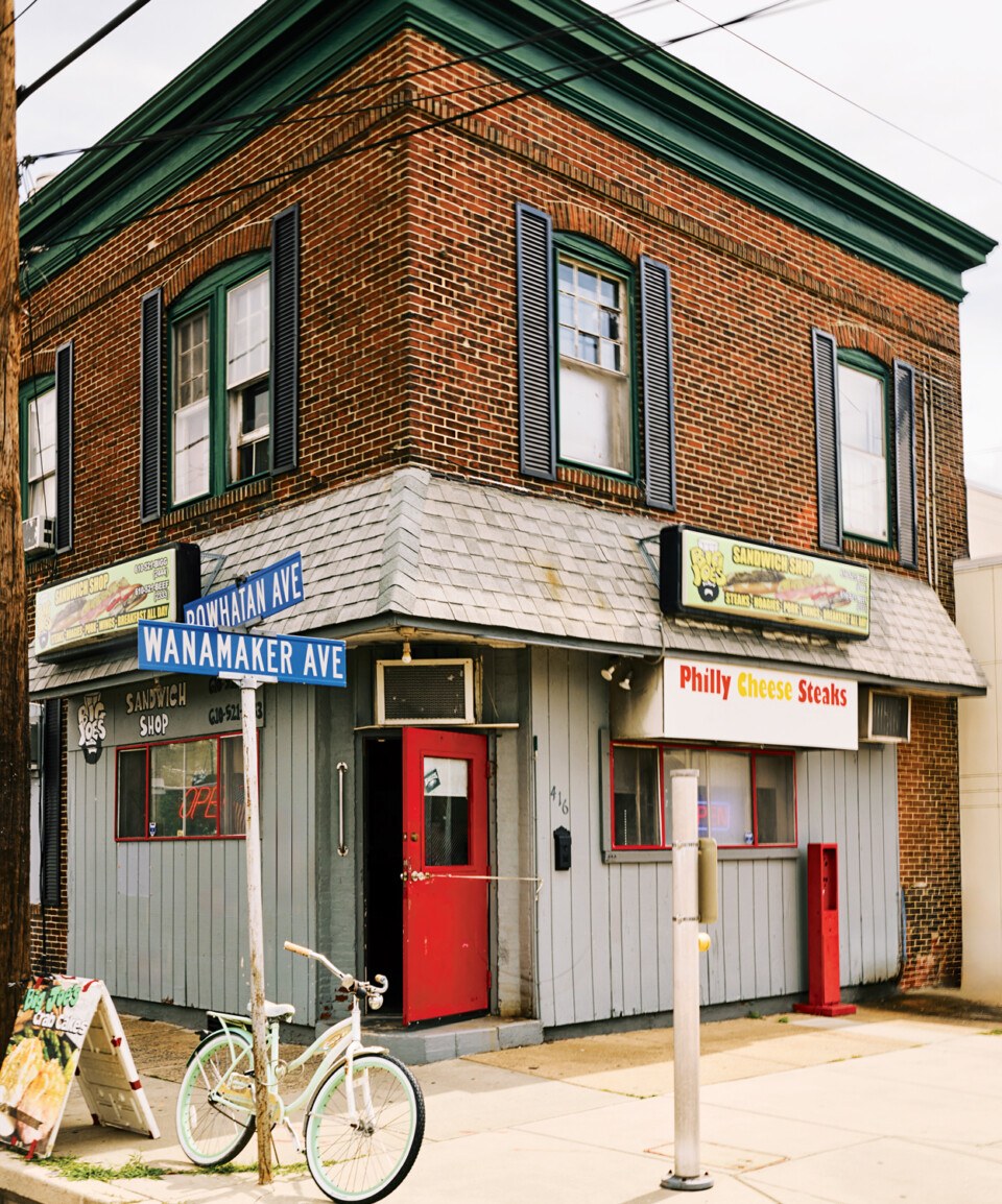 delco dining restaurant
